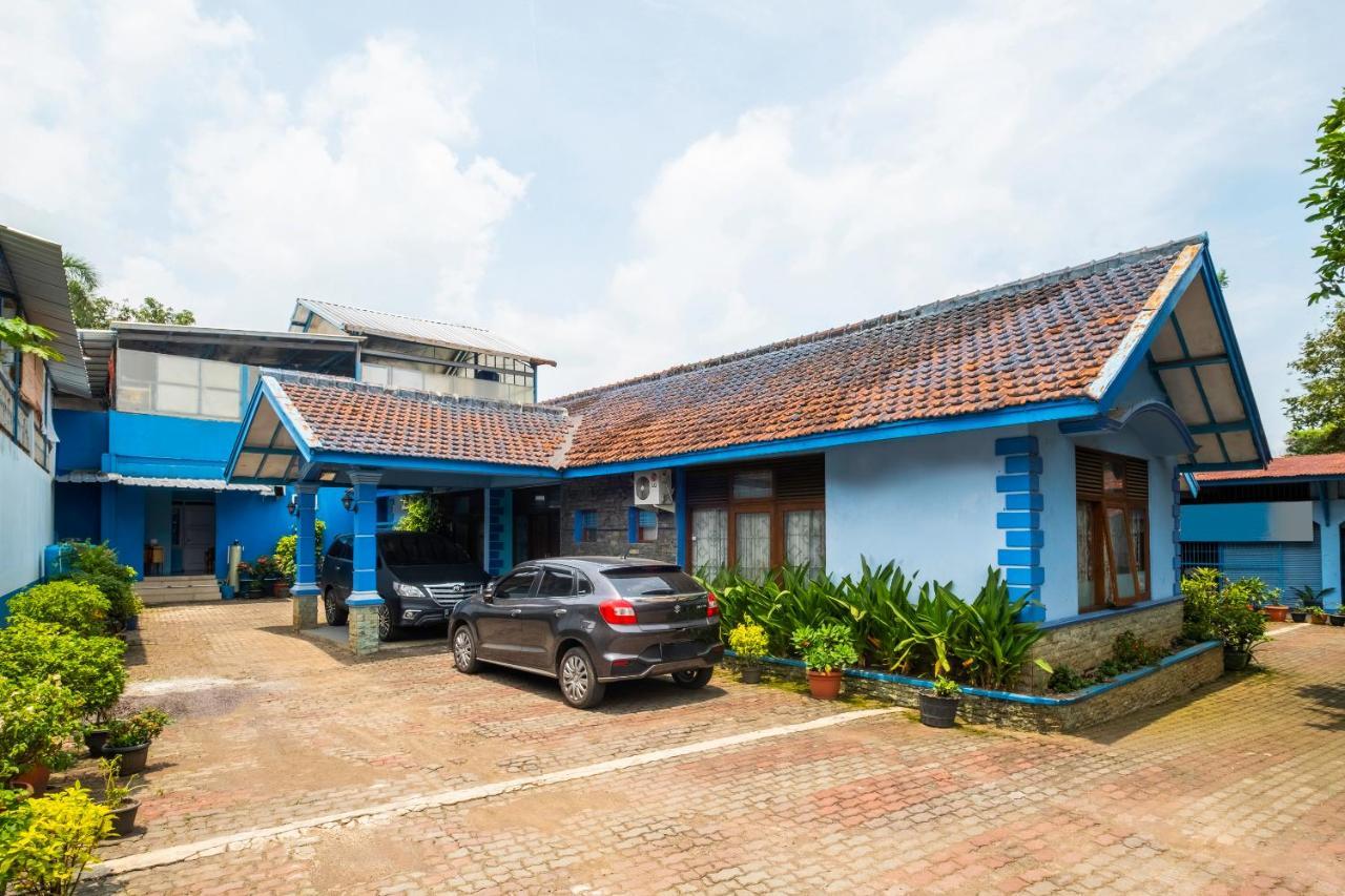Reddoorz Syariah At Jl Pangeran Hidayatullah Cianjur Hotel Buitenkant foto
